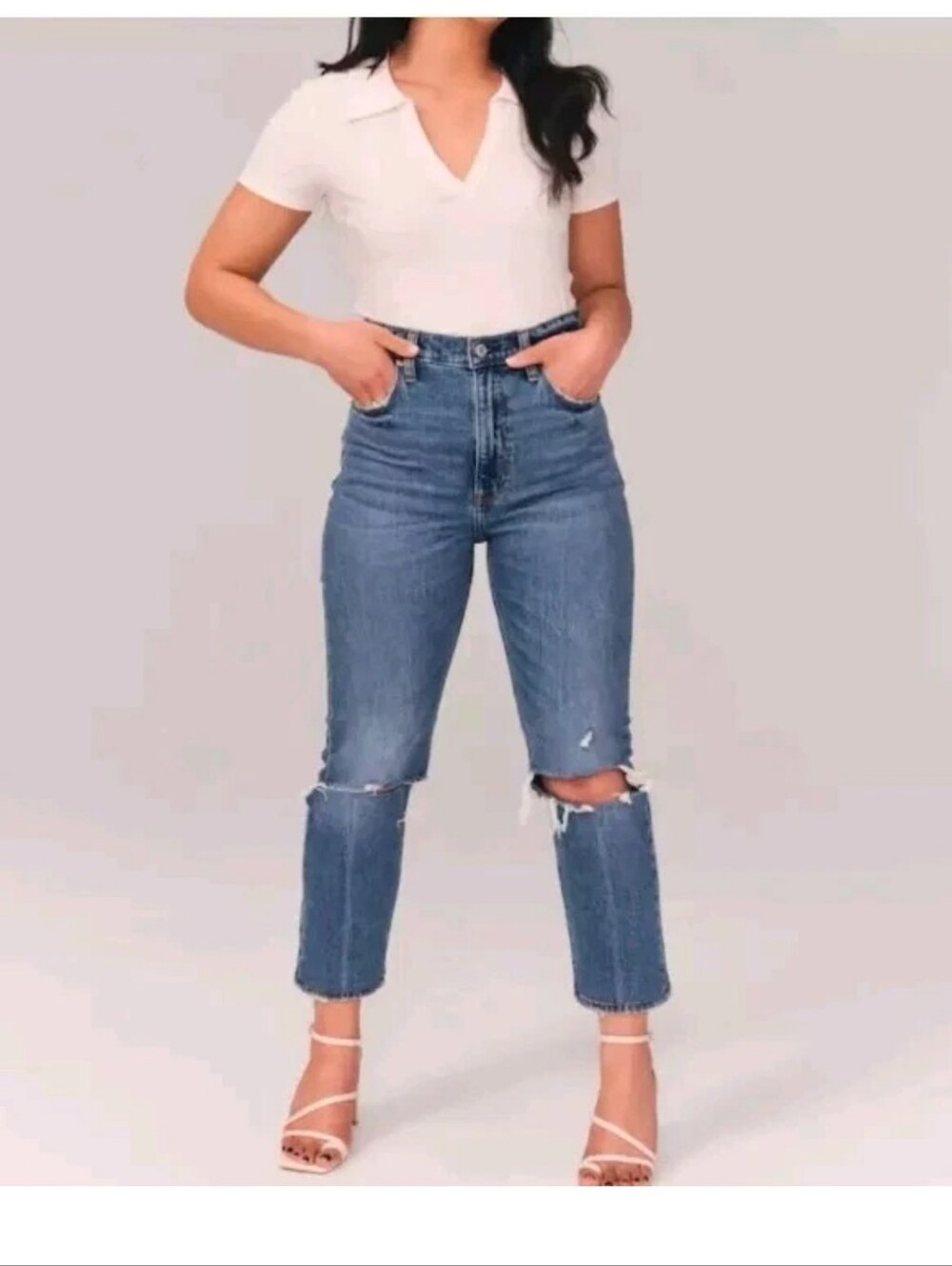 Abercrombie & Fitch 90's Straight Ultra High Rise Distressed Jeans - Blue 28 X30